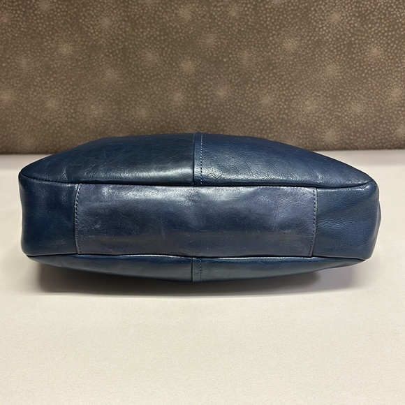 🔥🔥🔥Coach Chelsea Ashlyn Blue Leather Shoulder Bag - Picture 5 of 16